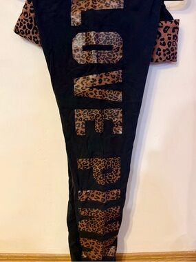 New w/o tags PINK Black Leggings with Leopard Foldover Waist